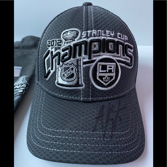 2012 Stanley Cup Cap & T-Shirt - Picture 2 of 15